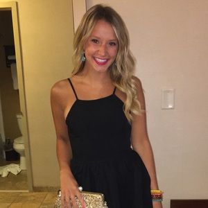 Meet your Posher, Melony